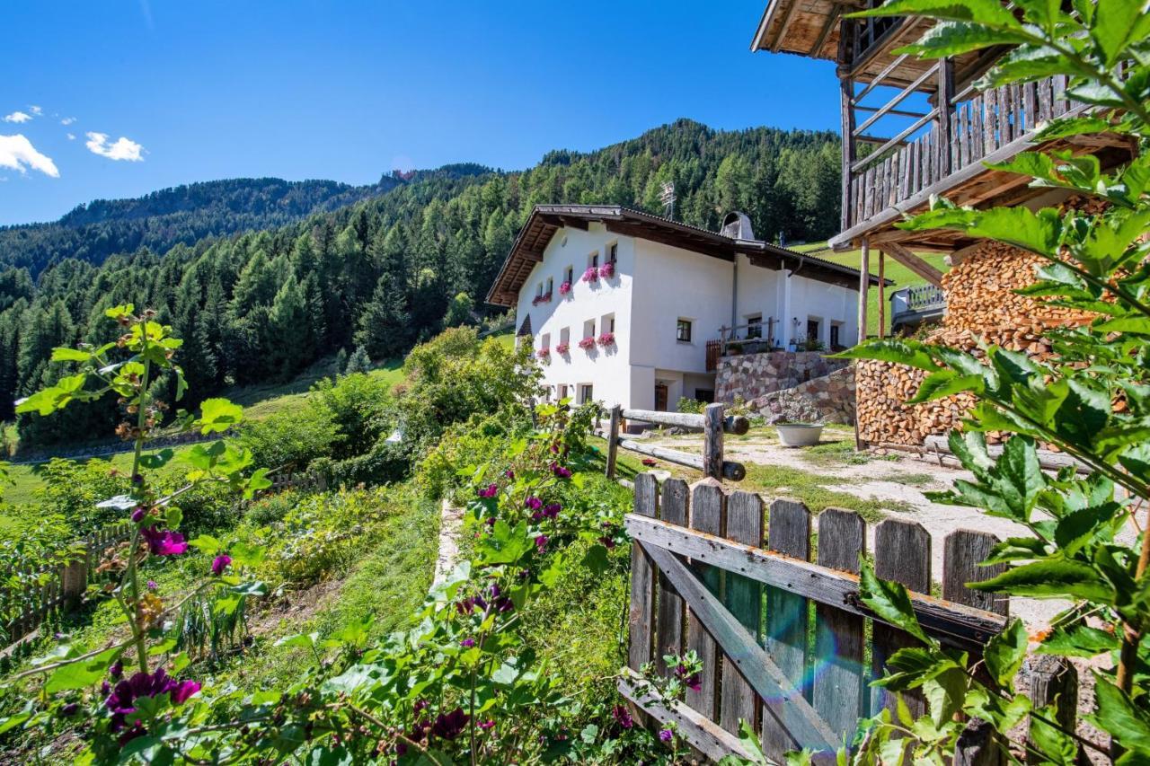 Agriturismo Apartments Tuene Ortisei Extérieur photo