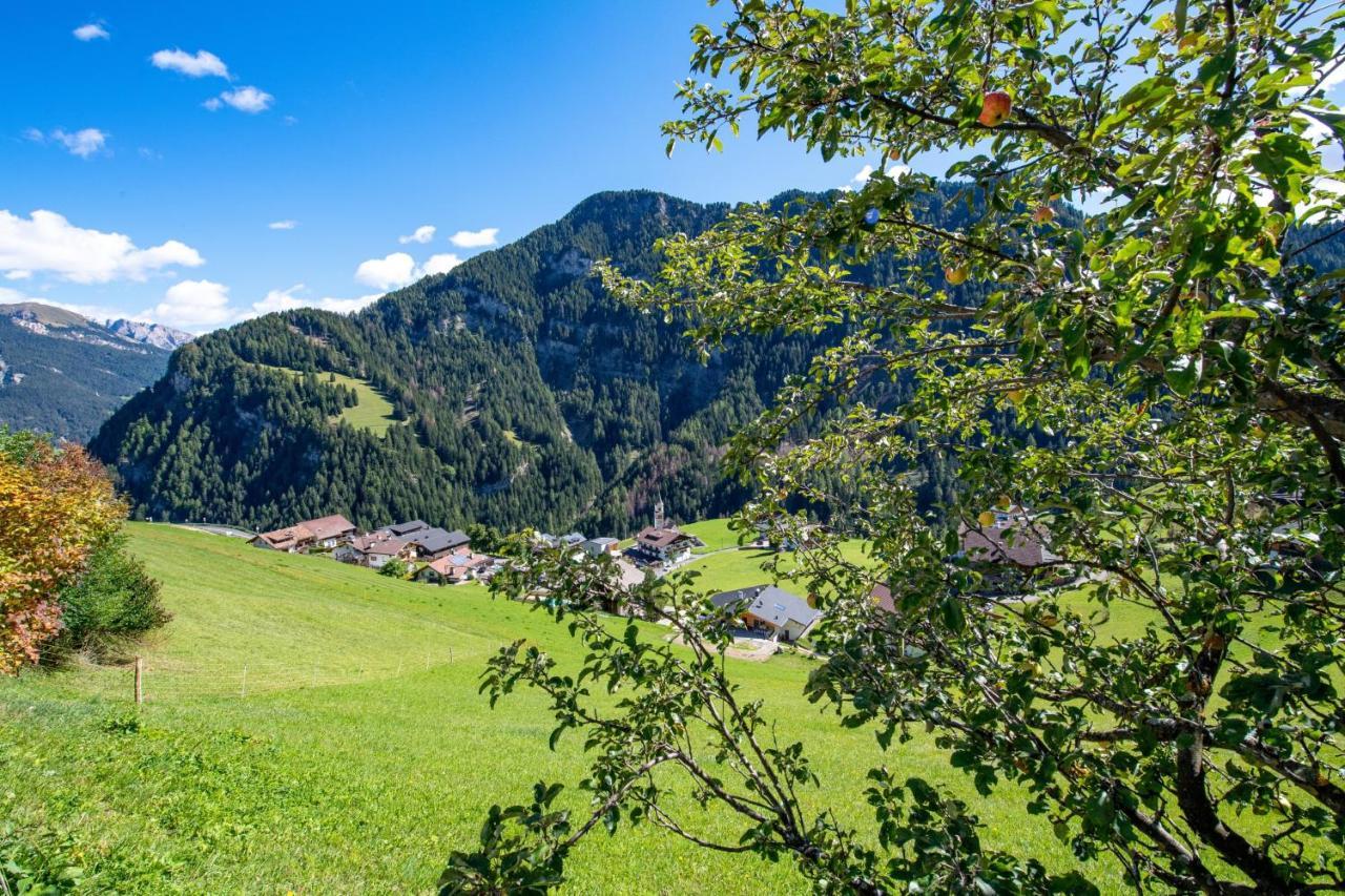 Agriturismo Apartments Tuene Ortisei Extérieur photo