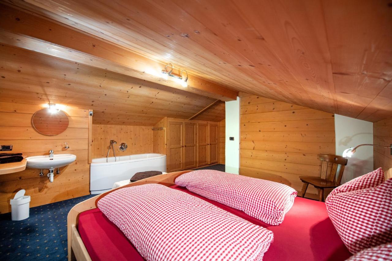 Agriturismo Apartments Tuene Ortisei Extérieur photo
