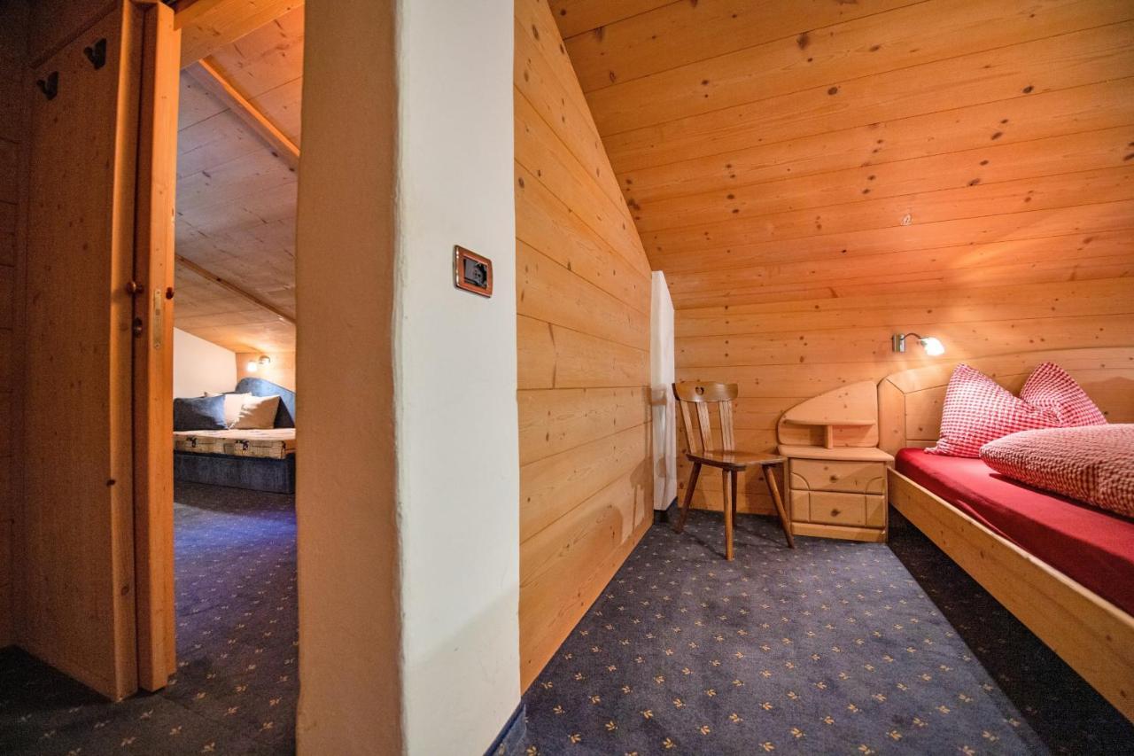 Agriturismo Apartments Tuene Ortisei Extérieur photo