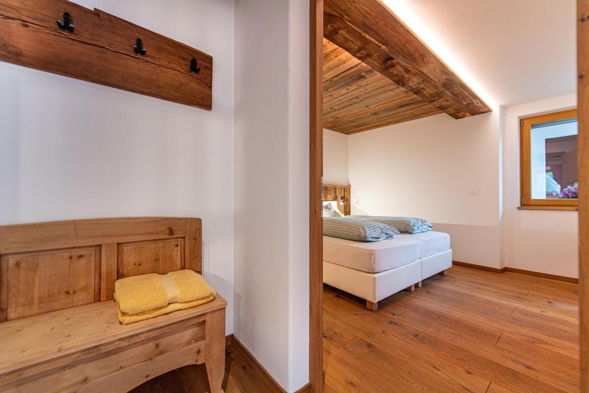 Agriturismo Apartments Tuene Ortisei Extérieur photo