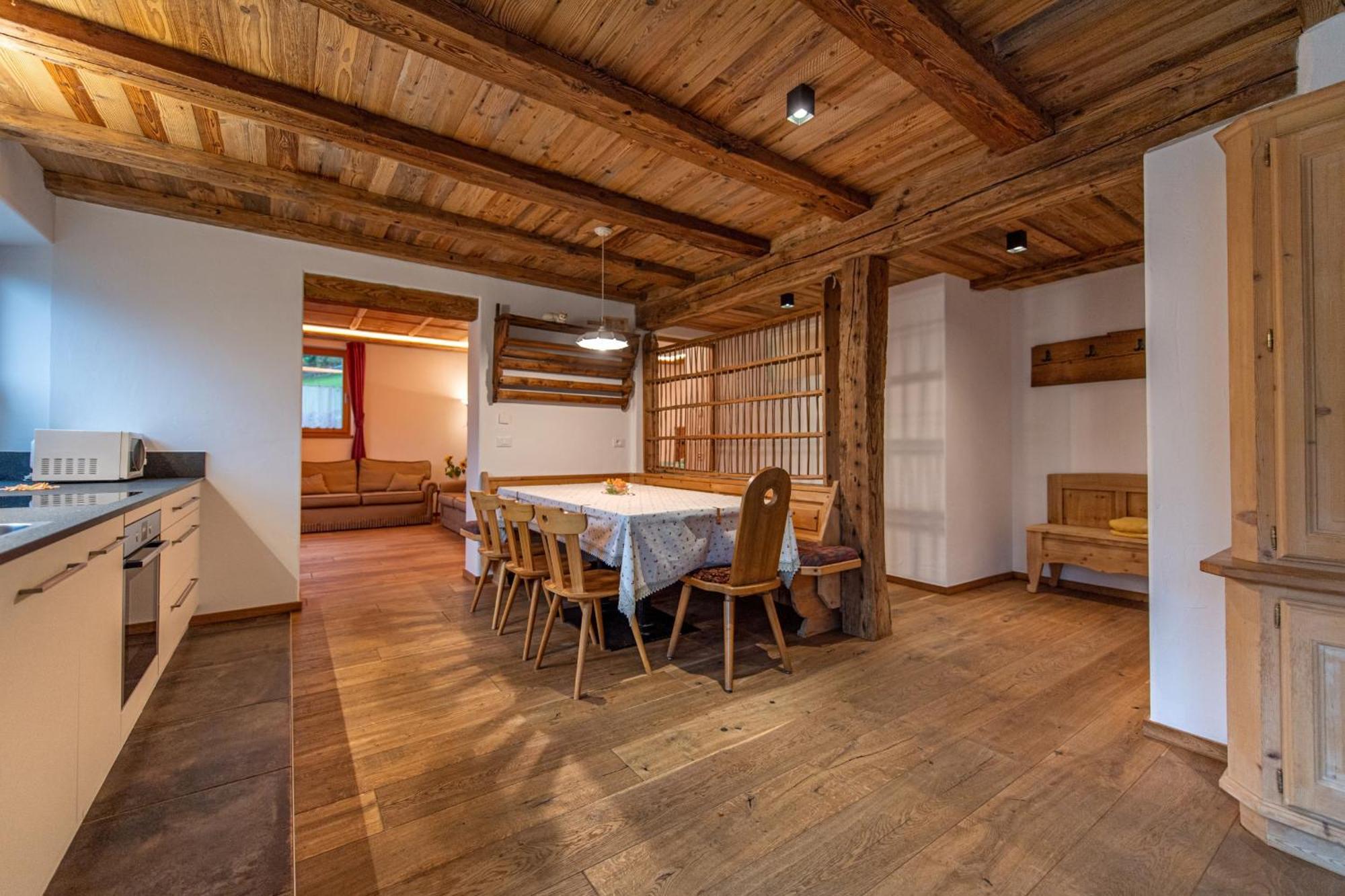 Agriturismo Apartments Tuene Ortisei Extérieur photo