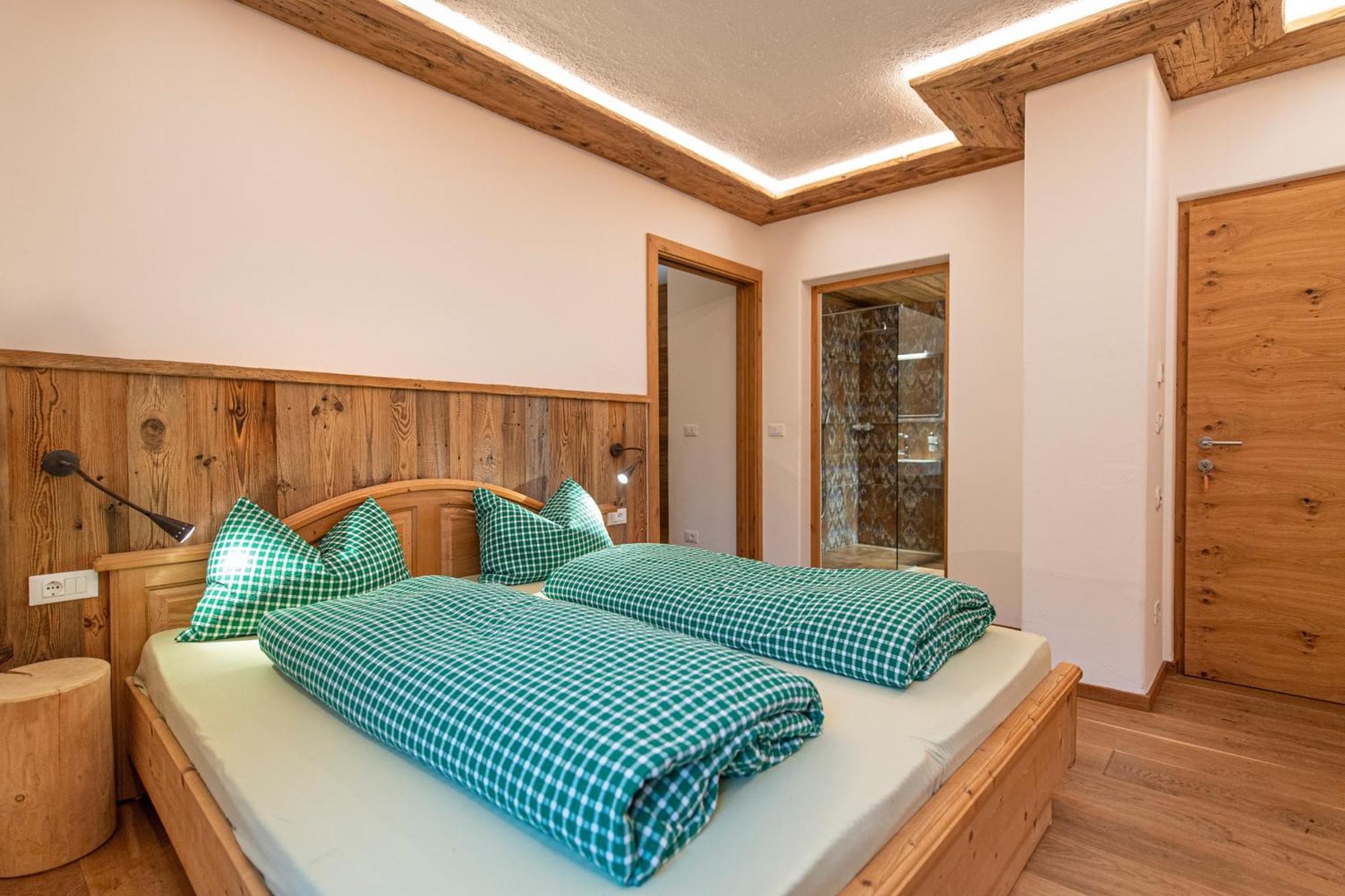 Agriturismo Apartments Tuene Ortisei Extérieur photo