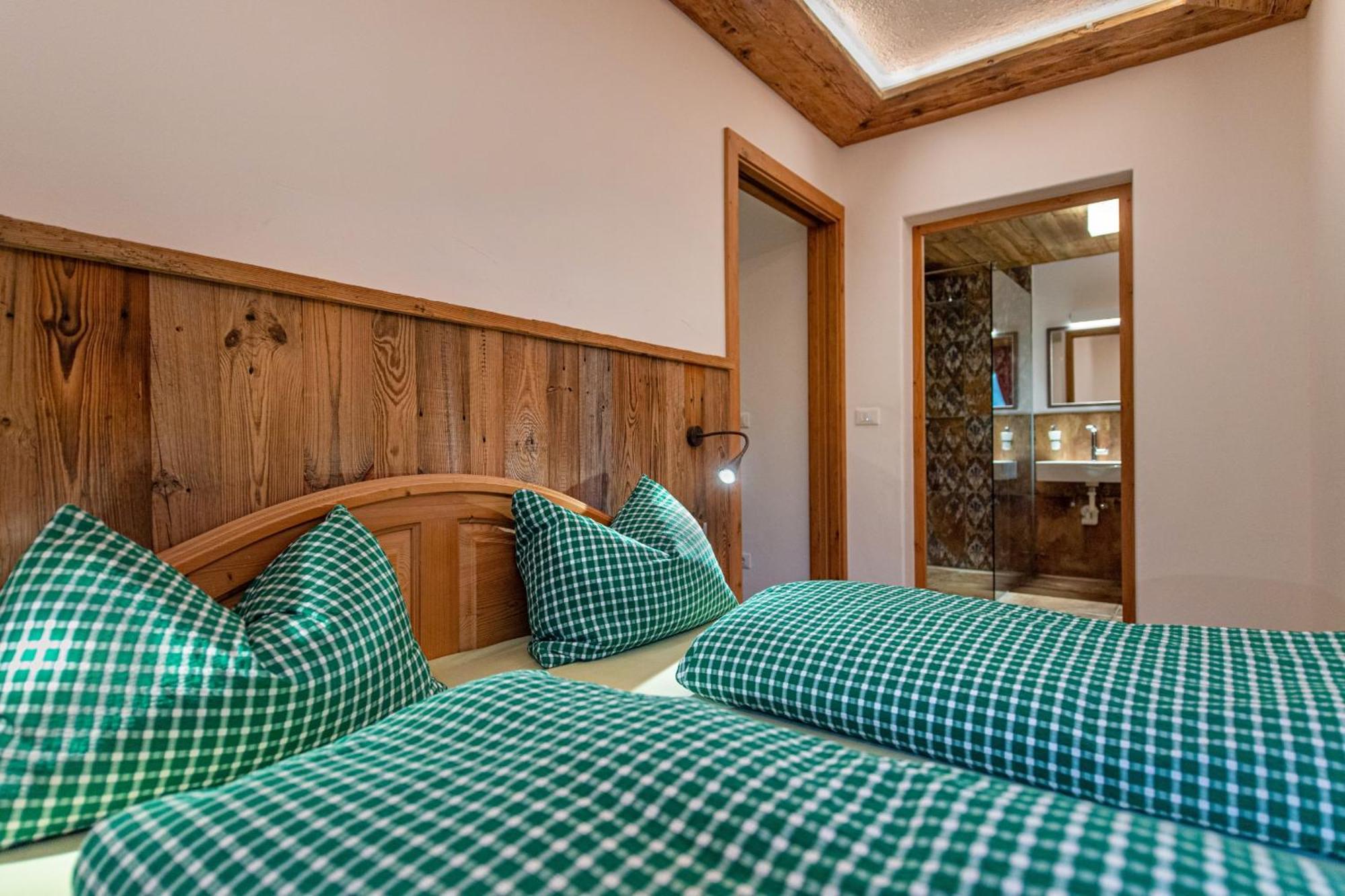 Agriturismo Apartments Tuene Ortisei Extérieur photo
