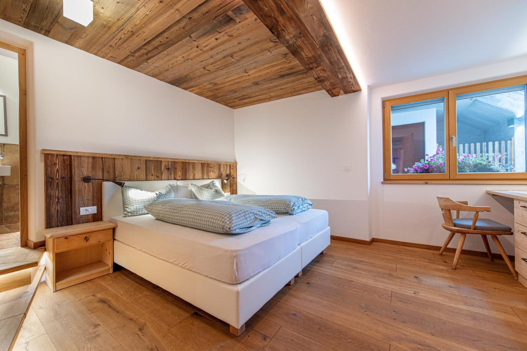 Agriturismo Apartments Tuene Ortisei Extérieur photo